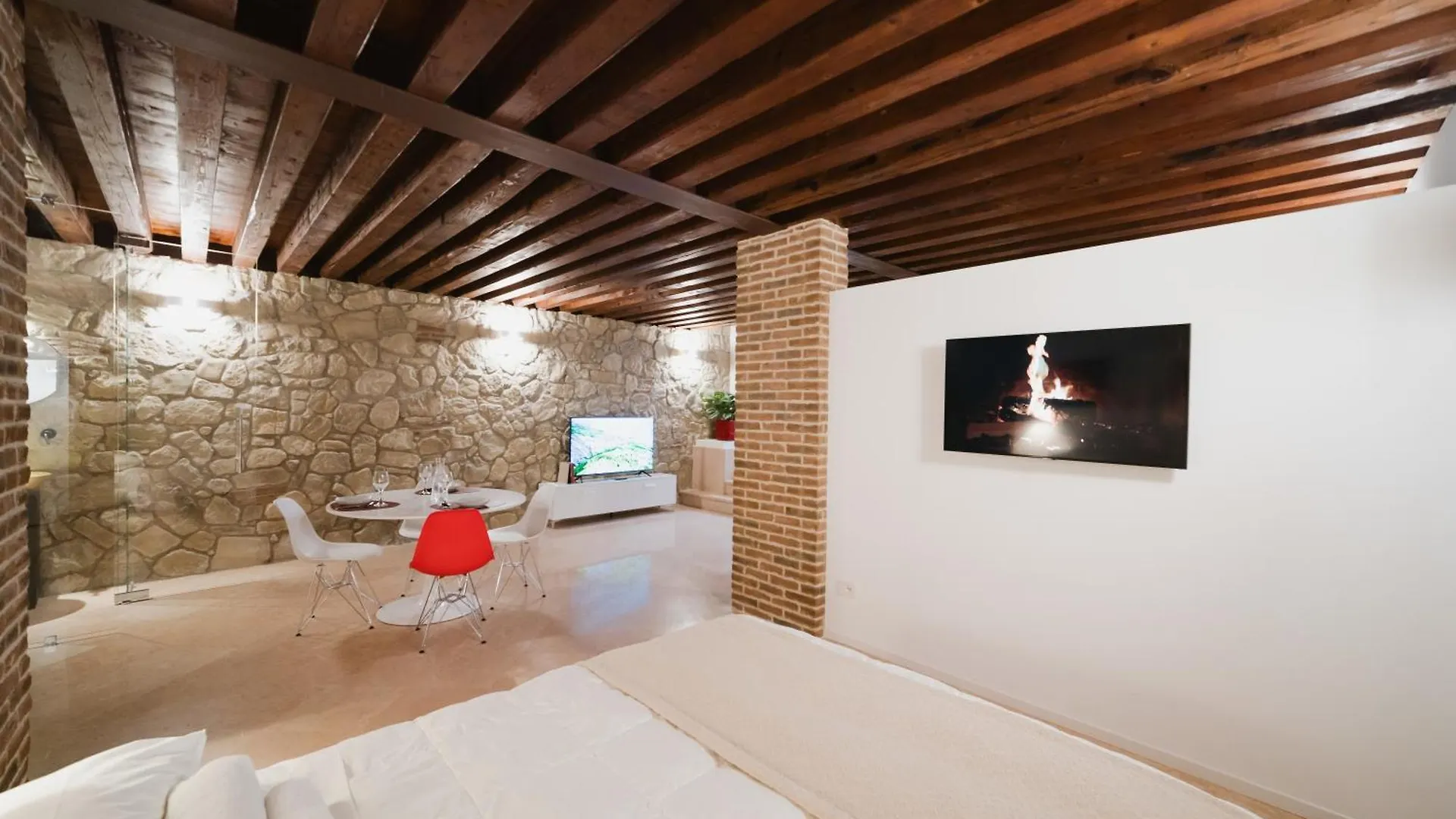 Retreat Centro Antico Elegante In Palazzo Storico Apartment Verona