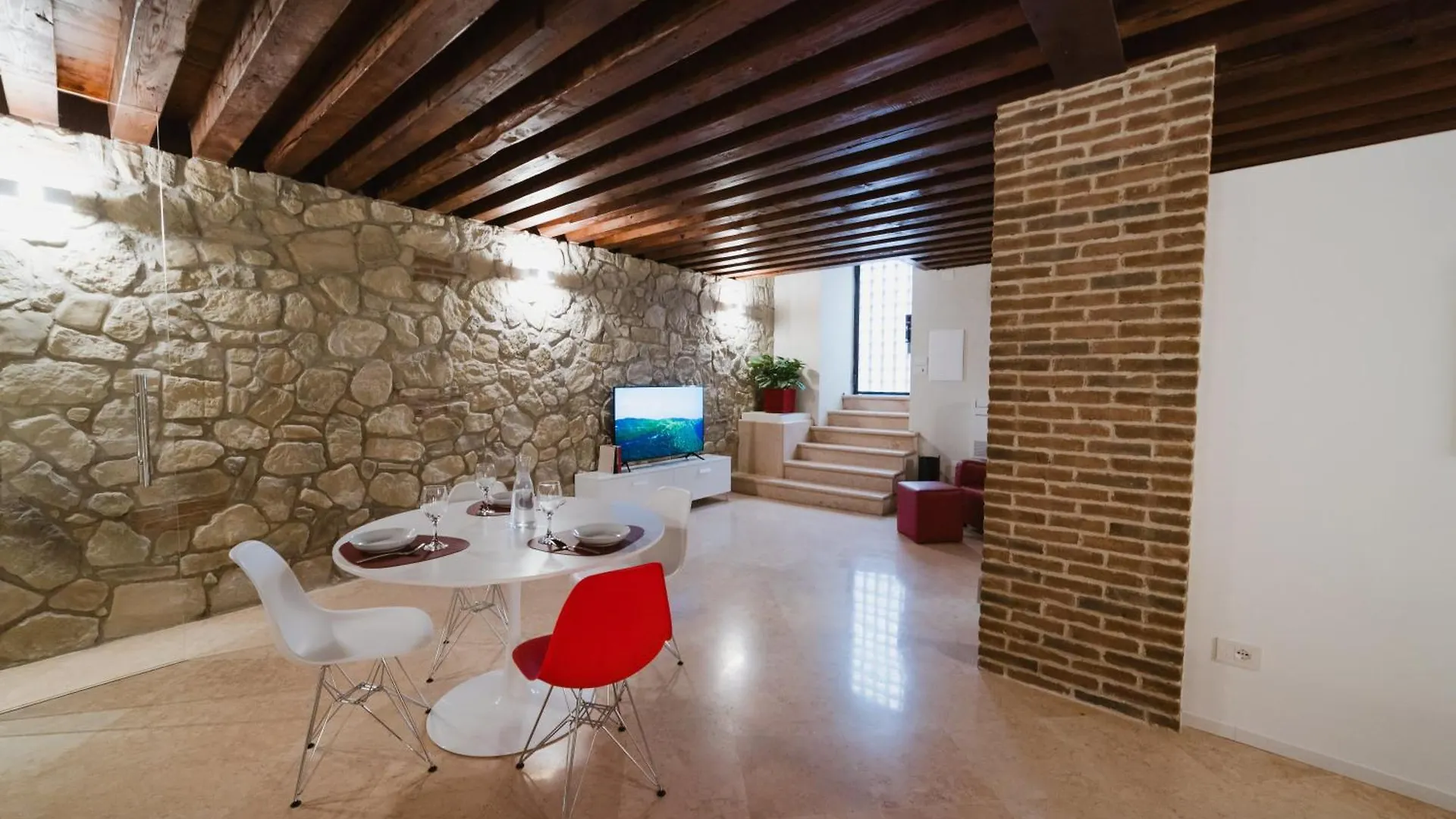 Retreat Centro Antico Elegante In Palazzo Storico Apartment Verona