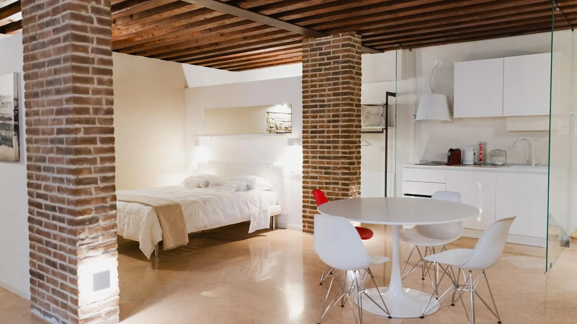 Retreat Centro Antico Elegante In Palazzo Storico Apartment Verona